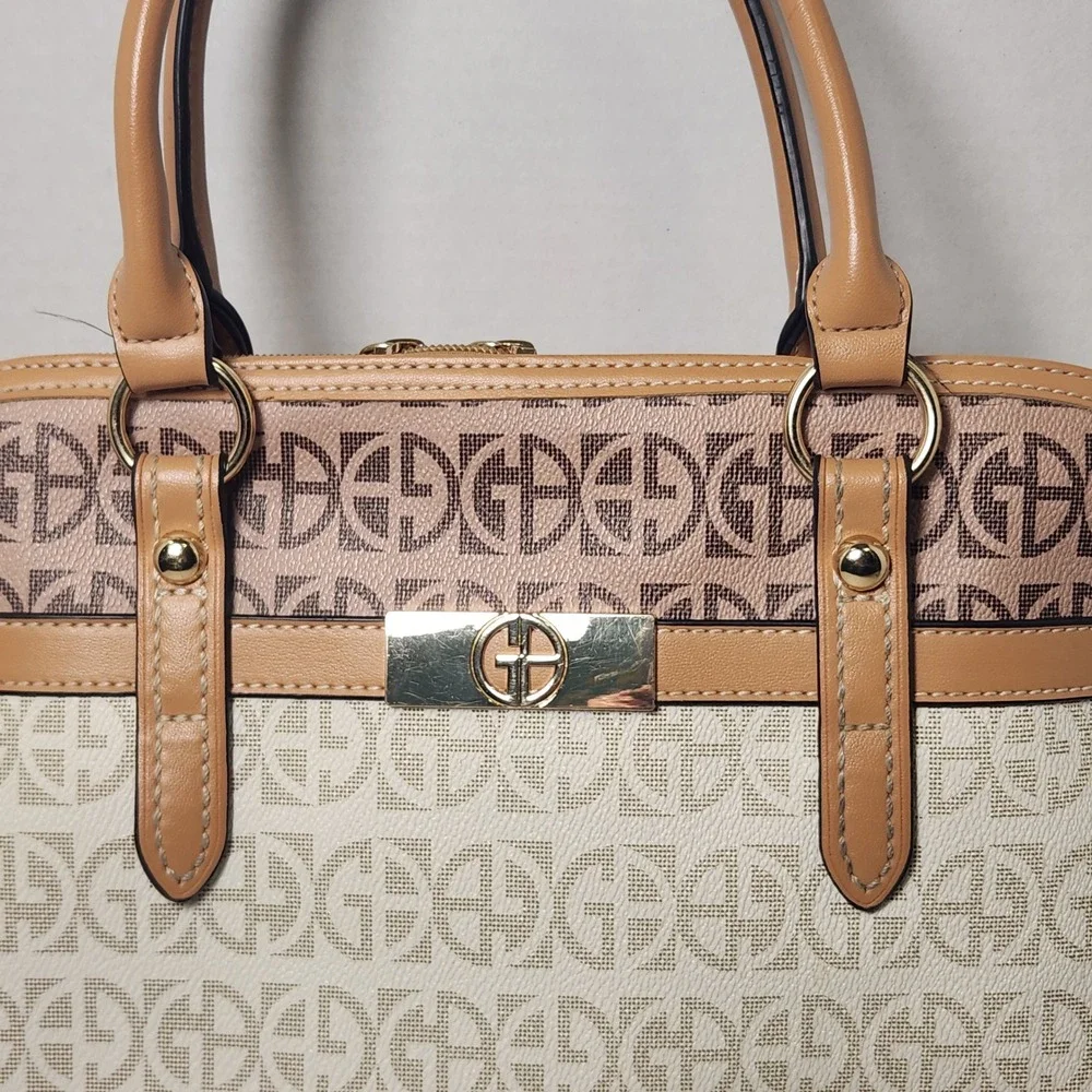 Gianni Bernini Signature Logo Satchel Handbag‎ Tan Beige